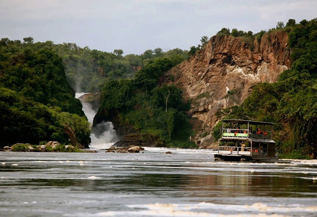 Boat-trips-in-Uganda.webp